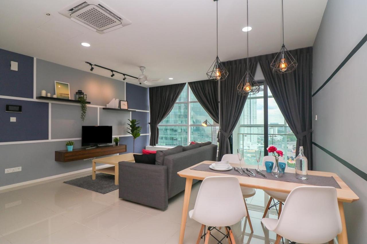 Suasana Residence By Nest Home Johor Bahru Exterior foto